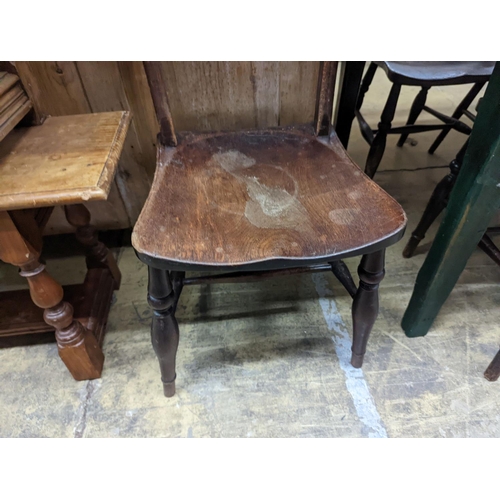 1116 - A harlequin set of eight 19th century beech and elm Windsor kitchen chairs