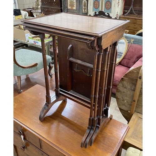 1043 - A nest of three Edwardian rectangular mahogany tea tables, width 50cm, depth 38cm, height 76cm... 