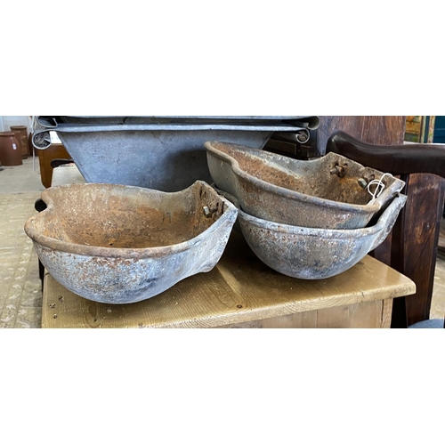 1051 - A set of three vintage galvanised wall mounted water troughs, width 39cm, depth 26cm, height 12cm... 