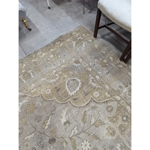 1053 - A contemporary North West Persian style pale wool carpet, 420 x 293cm