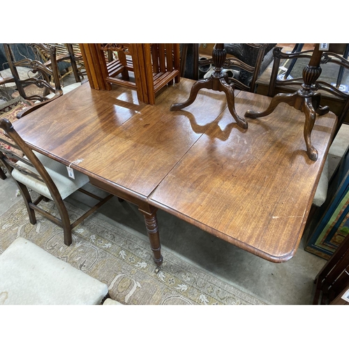 1106 - A Regency rectangular mahogany drop leaf dining table, 160cm extended, width 105cm, height 71cm... 