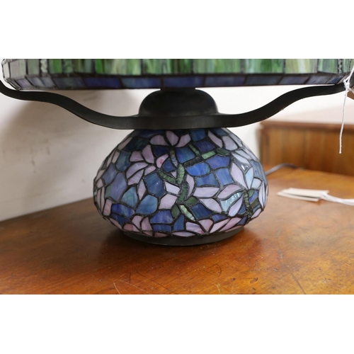 1196 - A Tiffany style table lamp, height 42cm