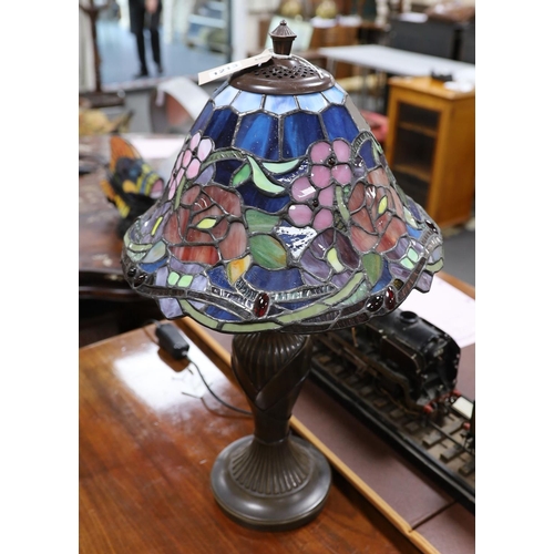 1213 - A Tiffany style table lamp, height 59cm