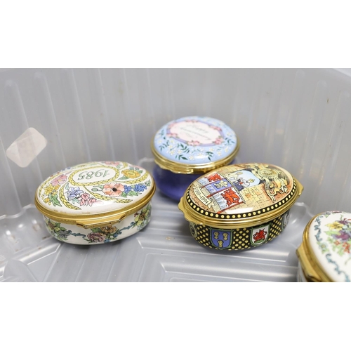 1570 - A collection of thirteen enamel boxes, mostly Halcyon Days.