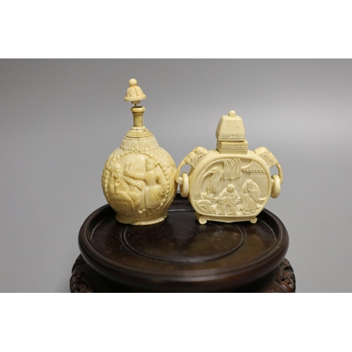 1584 - A 19th-century European carved ivory snuff bottle, and an early 20th century Chinese ivory snuff bot... 