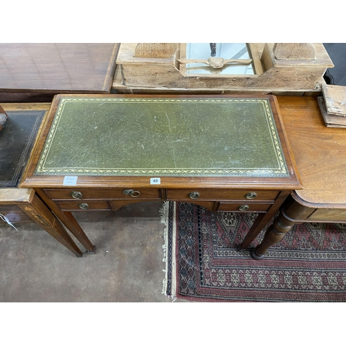 40 - A George III mahogany kneehole writing table, width 89cm, depth 42cm, height 76cm