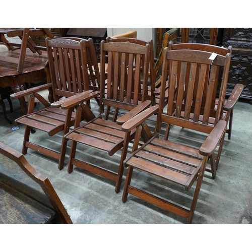 1025 - A set of eight Swedish 'Harbo' folding garden chairs