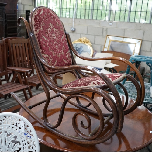 1092 - An early 20th century bentwood rocking chair