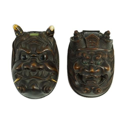 134 - An unusual Japanese double noh mask wood container, early 20th century, one side carved with Shoki t... 