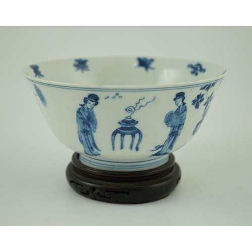 160 - A Chinese blue and white ladies bowl, Kangxi period, the interior painted with a seated lady and t... 