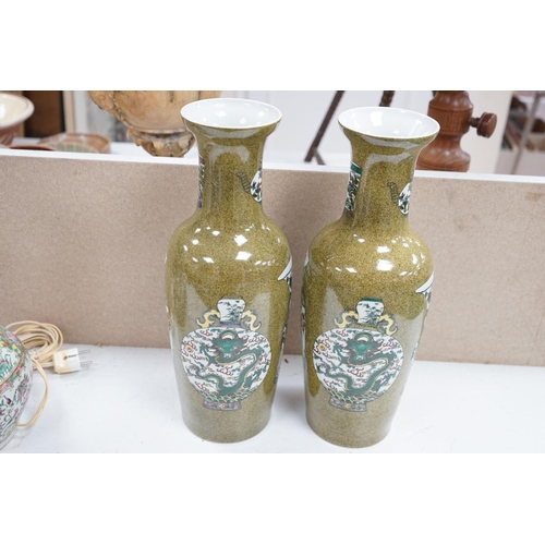 1499 - A pair of Chinese Kangxi style tea dust glazed vases, 46cm