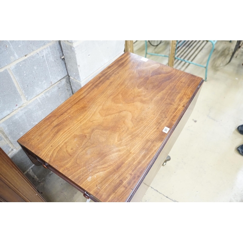 42 - A Regency mahogany Pembroke breakfast table, width 86cm, depth 55cm, height 71cm