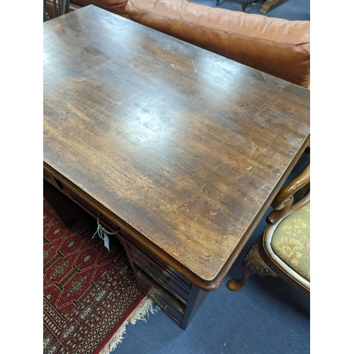 47 - A late Victorian mahogany kneehole desk, length 107cm, height 80cm