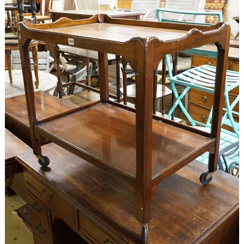47 - A late Victorian mahogany kneehole desk, length 107cm, height 80cm