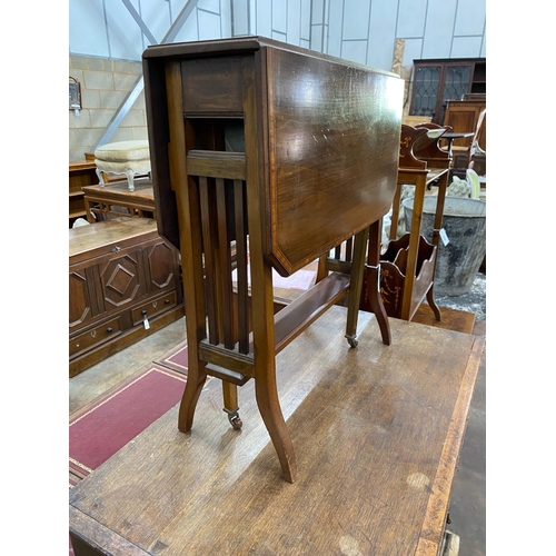 1040 - An Edwardian satinwood banded mahogany Sutherland table, width 60cm, depth 20cm, height 66cm