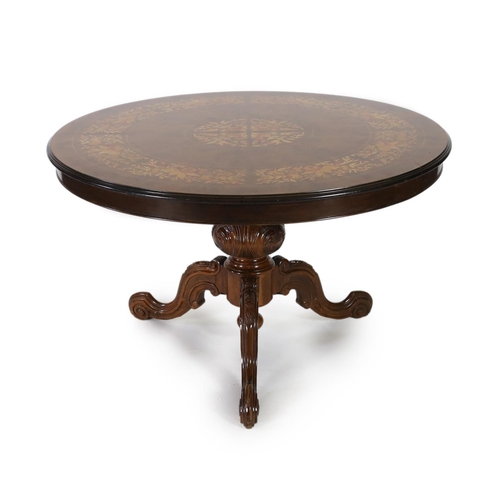 1174 - A Victorian style walnut and marquetry breakfast table Victorian-style walnut and marquetry breakfas... 