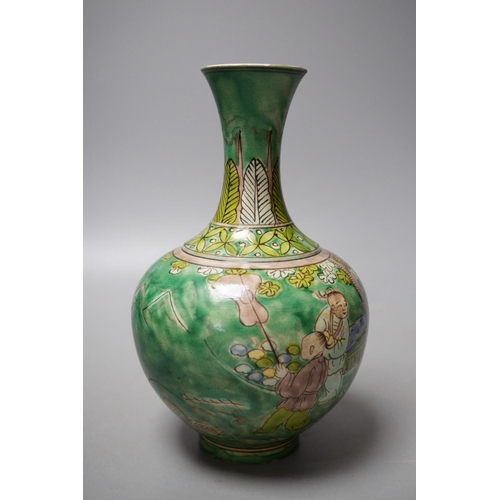 1265 - Chinese famile verte vase, 19cm