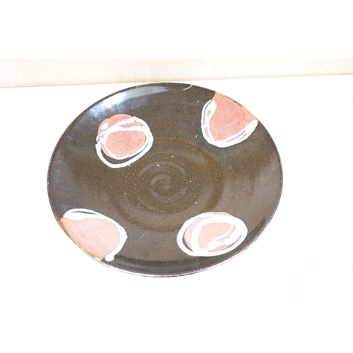 1282 - Five Studio pottery dishes, to include a John Harlow frog bowl, Marianne de Trey dish, David Melvill... 