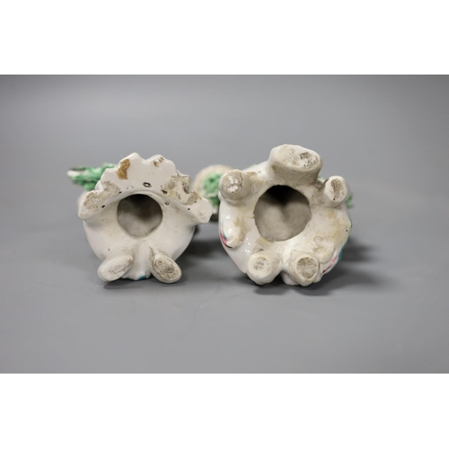 1349 - A pair of late 18th century Derby putti,13 cms high,