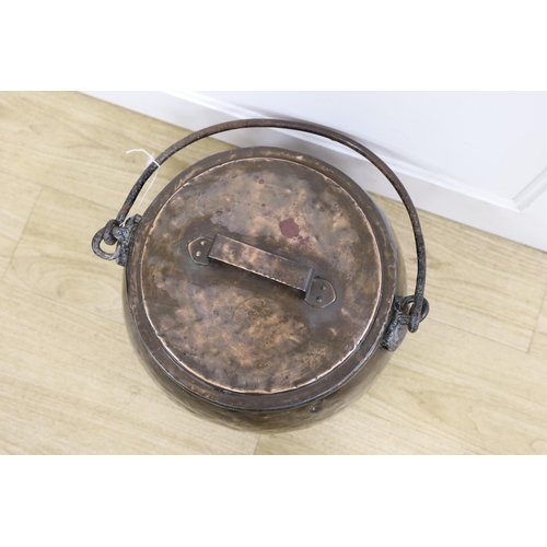 1484 - A large Victorian copper cauldron, 30cm tall