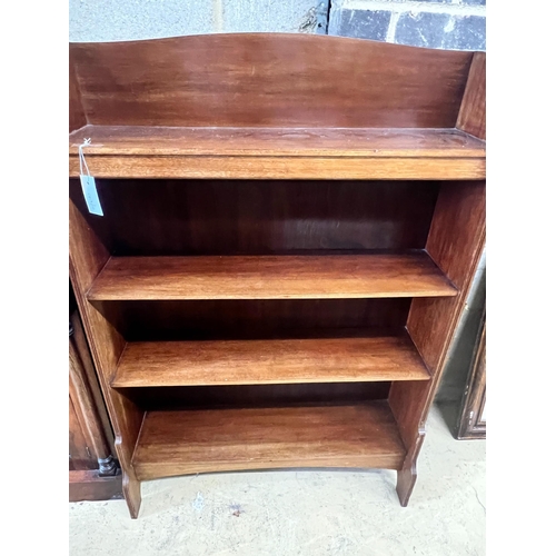 20 - An Edwardian mahogany open bookcase, width 84cm, depth 23cm, height 122cm