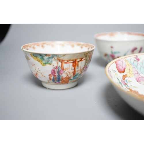 427 - A 19th century Chinese Tobacco Leaf pattern saucer and four various teabowls