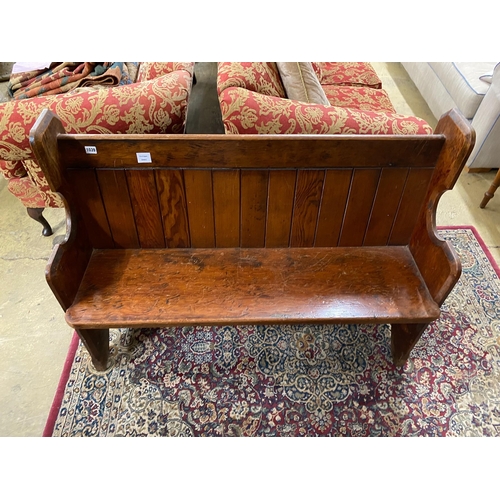 1039 - A Victorian pitch pine pew, length 120cm, depth 49cm, height 89cm