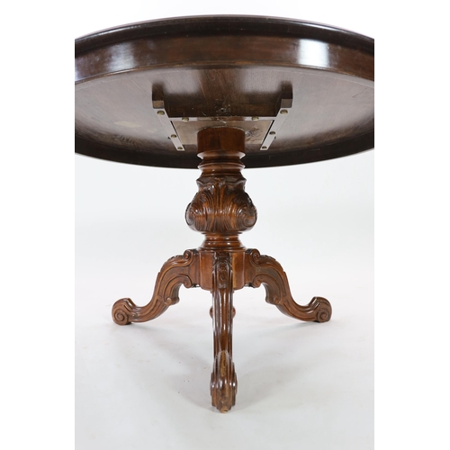 1156 - A Victorian style walnut and marquetry breakfast table Victorian-style walnut and marquetry breakfas... 