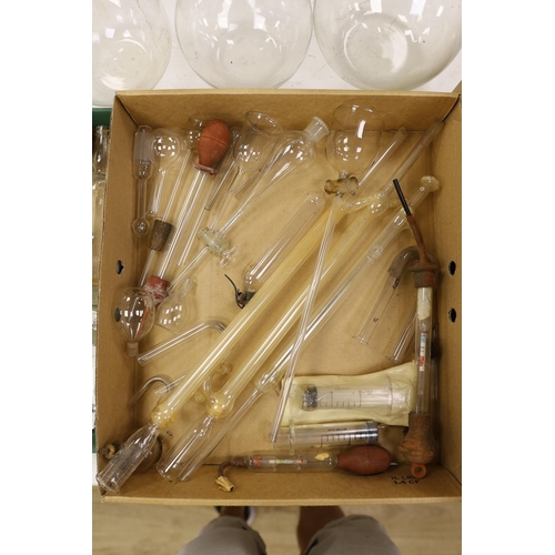 1362 - A pre-war chemistry set including stirring sticks, pipettes, tubes and bottles