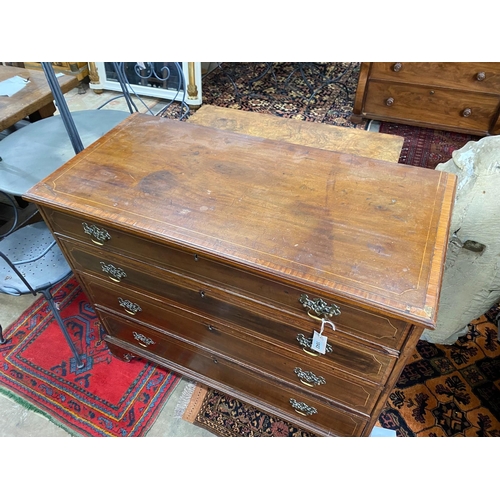 1043 - A George III satinwood banded mahogany chest of drawers, width 109cm, depth 52cm, height 90cm