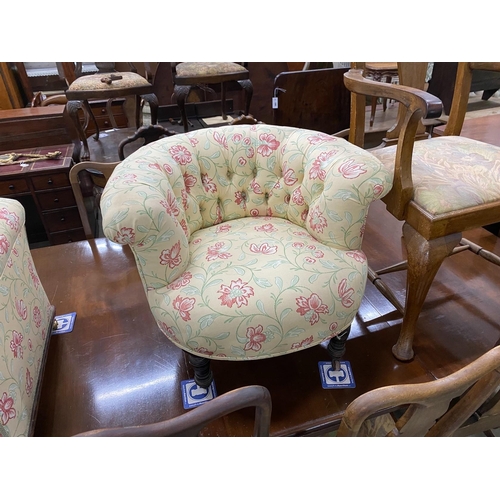 1104 - A Victorian upholstered ottoman, width 112cm, depth 59cm, height 50cm together with a Victorian tub ... 