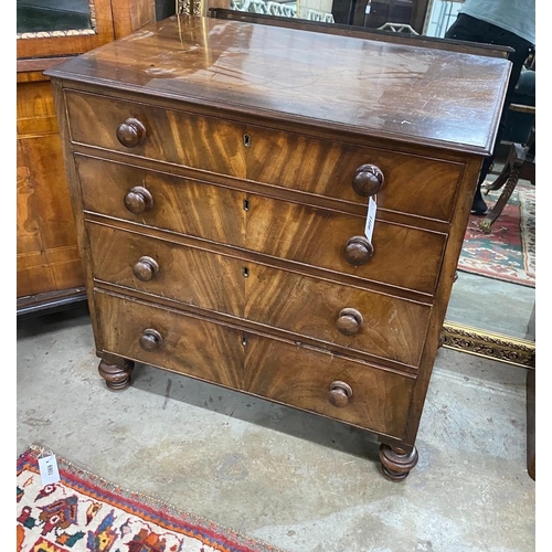 1109 - A small Victorian mahogany chest of four drawers, width 78cm, depth 49cm, height 80cm