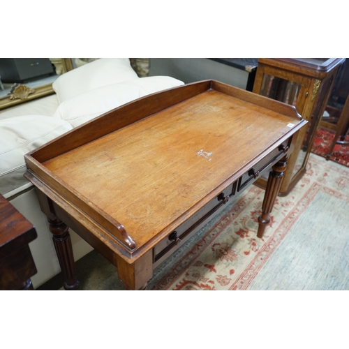 83 - A Victorian mahogany washstand, width 107cm, depth 53cm, height 86cm