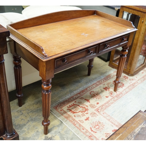 83 - A Victorian mahogany washstand, width 107cm, depth 53cm, height 86cm