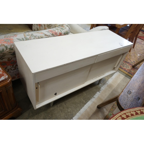 86 - A Robin Day mid century sideboard, later painted, width 137cm, depth 45cm, height 75cm