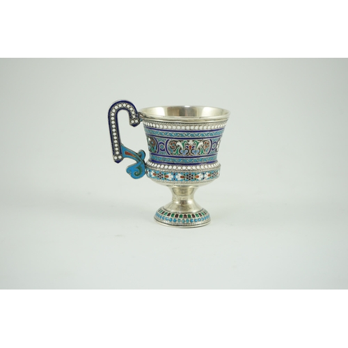 357 - An early 20th century Russian 84 zolotnik and polychrome cloisonné enamel pedestal mug, 1908-1917 ko... 