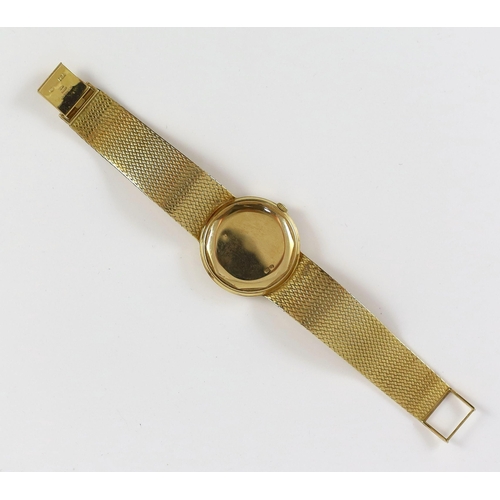 391 - A gentleman's late 20th century 18ct gold Patek Philippe automatic dress wrist watch, on integral Pa... 