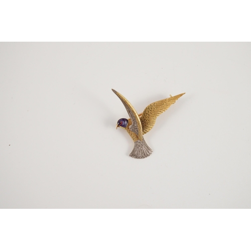 429 - An early 20th century two colour 18ct gold, 15ct gold and enamel set brooch, modelled as a bird of p... 