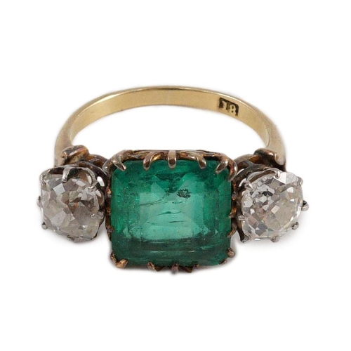 442 - An early 20th century 18ct gold, square cut single stone emerald and two stone cushion cut diamond s... 