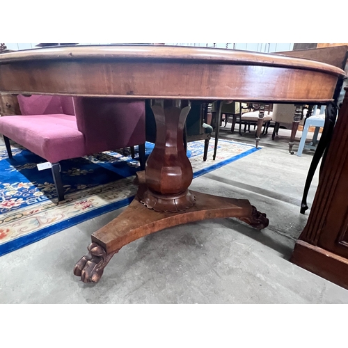 2042 - A Victorian circular mahogany tilt top breakfast table, diameter 120cm, height 74cm