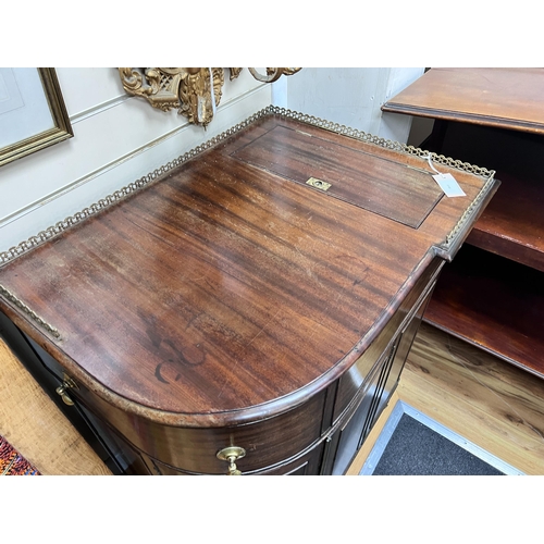 2153 - An early 20th century Irish mahogany wine cooler cabinet, width 73cm, depth 55cm, height 94cm