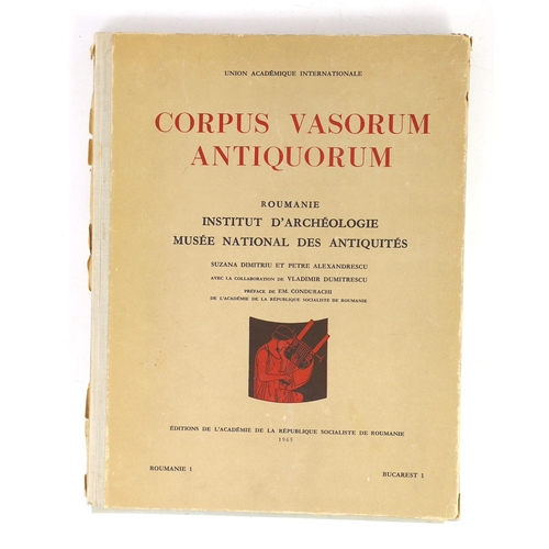 47 - ° ° Corpus Vasorum Antiquorum - Roumanie Institut d'Archaeologie Musee National des Antiquites. 44 (... 