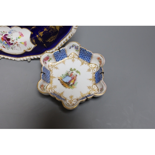 323 - A Coalport plate and three other pieces,Plate 26 cms diameter,