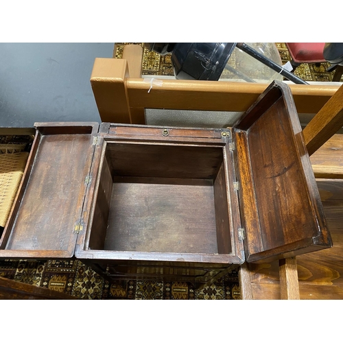 49 - A George III mahogany enclosed washstand, width 40cm, depth 40cm, height 84cm