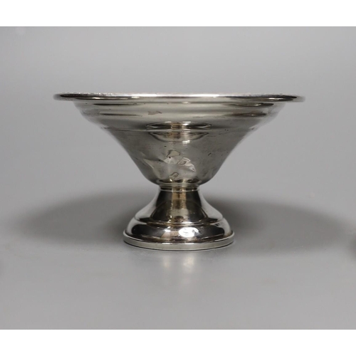 812 - A pierced sterling shallow dish or stand, 24.5cm, a similar bowl and small pedestal dish, weighable ... 