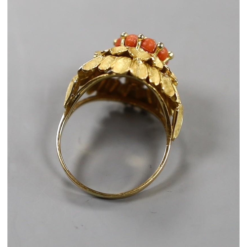 933 - A continental yellow metal, coral bead and culture pearl cluster set dress ring, size R, gross weigh... 