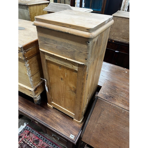 1007 - A Victorian pine bedside commode cabinet, width 36cm depth 35cm height 76cm