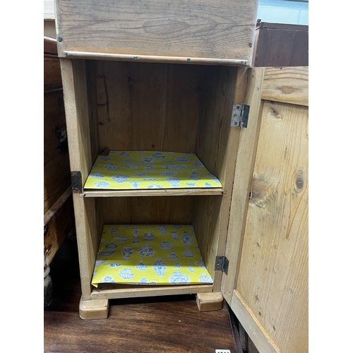 1007 - A Victorian pine bedside commode cabinet, width 36cm depth 35cm height 76cm