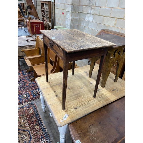 1073 - A 17th century style oak side table, width 72cm