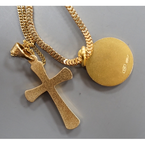 1934 - A modern Italian 750 yellow metal pendant on chain, gross 7.7 grams and a 375 cross pendant on a 9ct... 